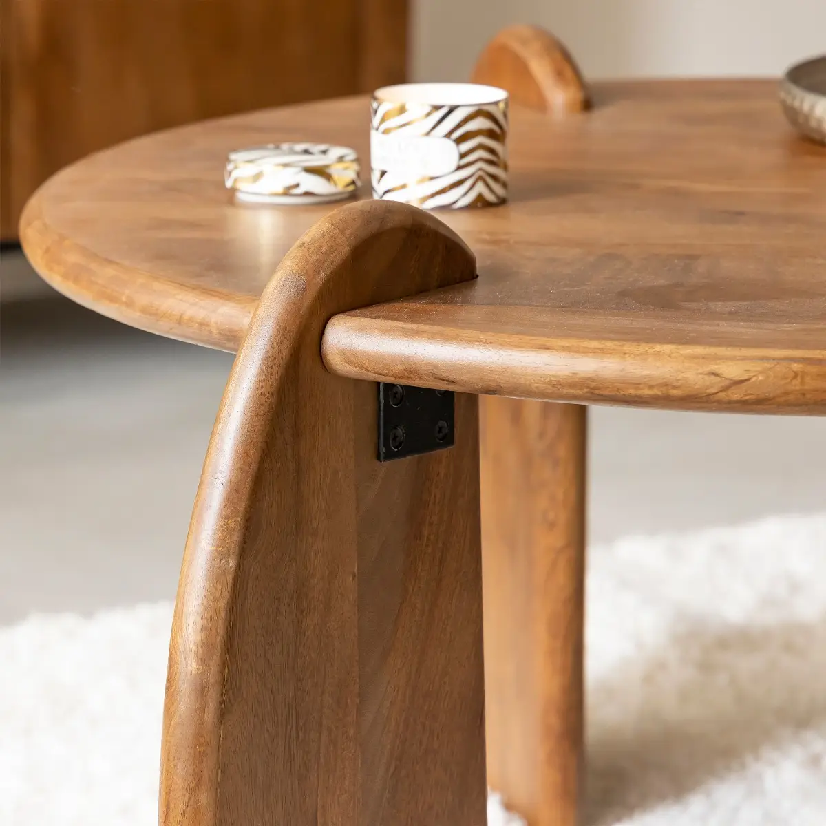 Furnliv Albert Solid Mango Wood Round Coffee Table - Image 7
